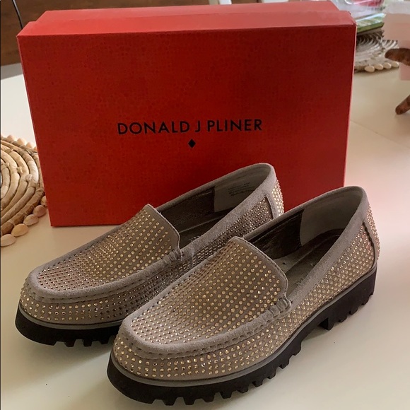 Donald J. Pliner Shoes - Donald Pliner Shoes